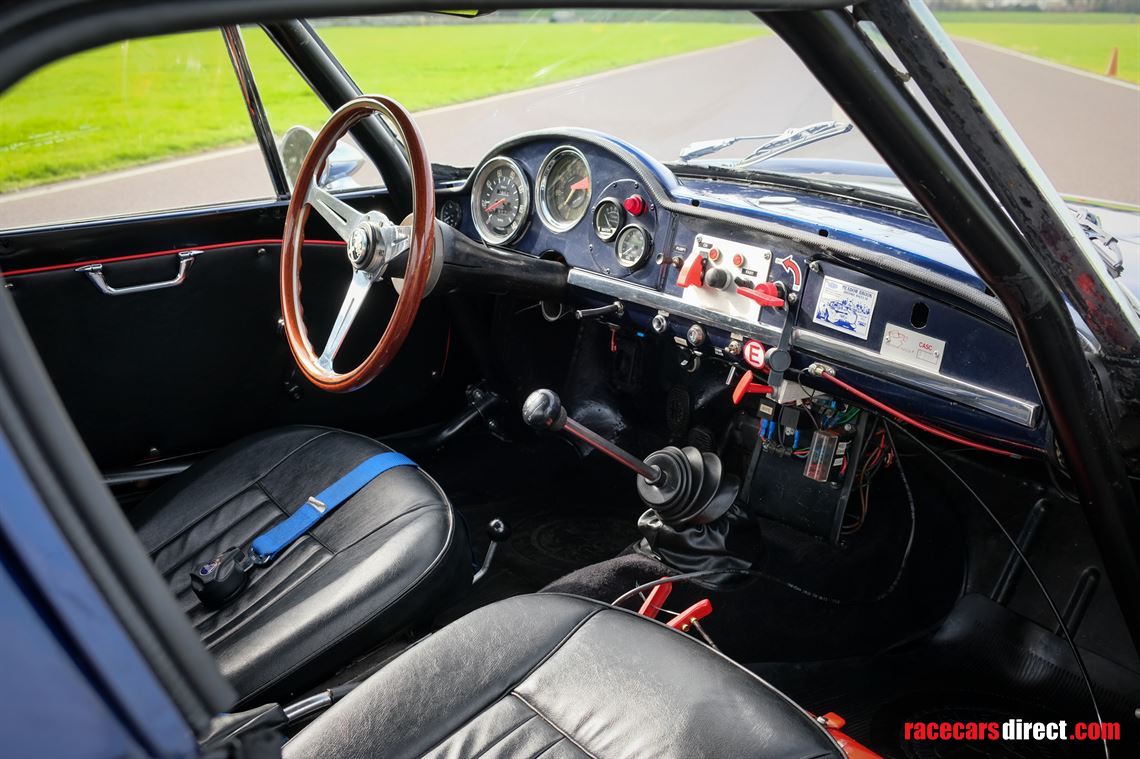 1962-alfa-romeo-giulia-spider-fia