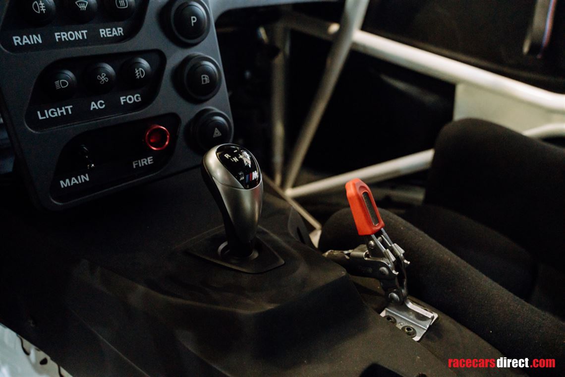 bmw-m2-cs-racing-3500km