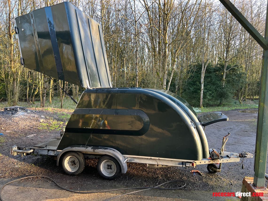 brian-james-minno-covered-trailer