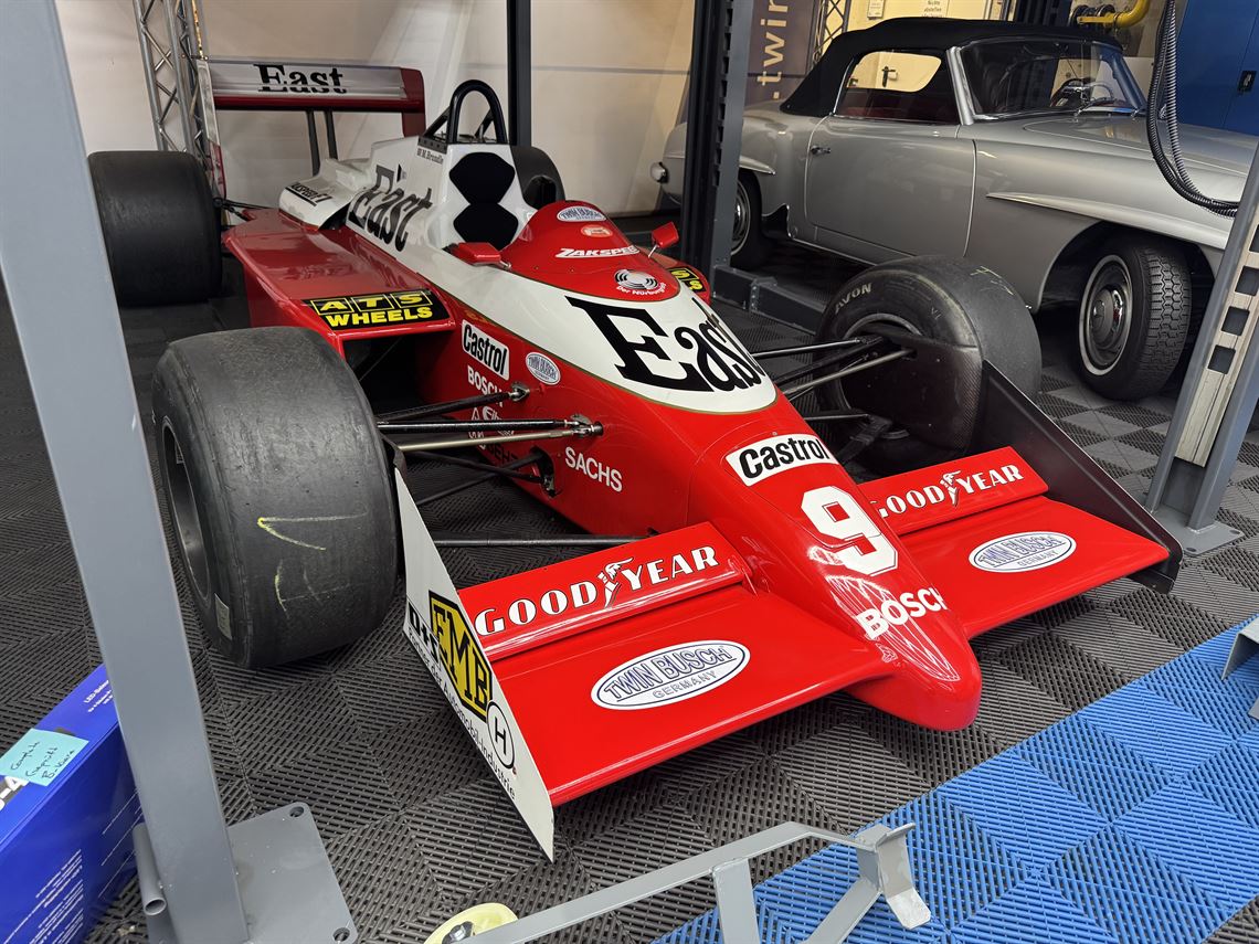 zakspeed-871-formula-1-car-from-1987-brundle