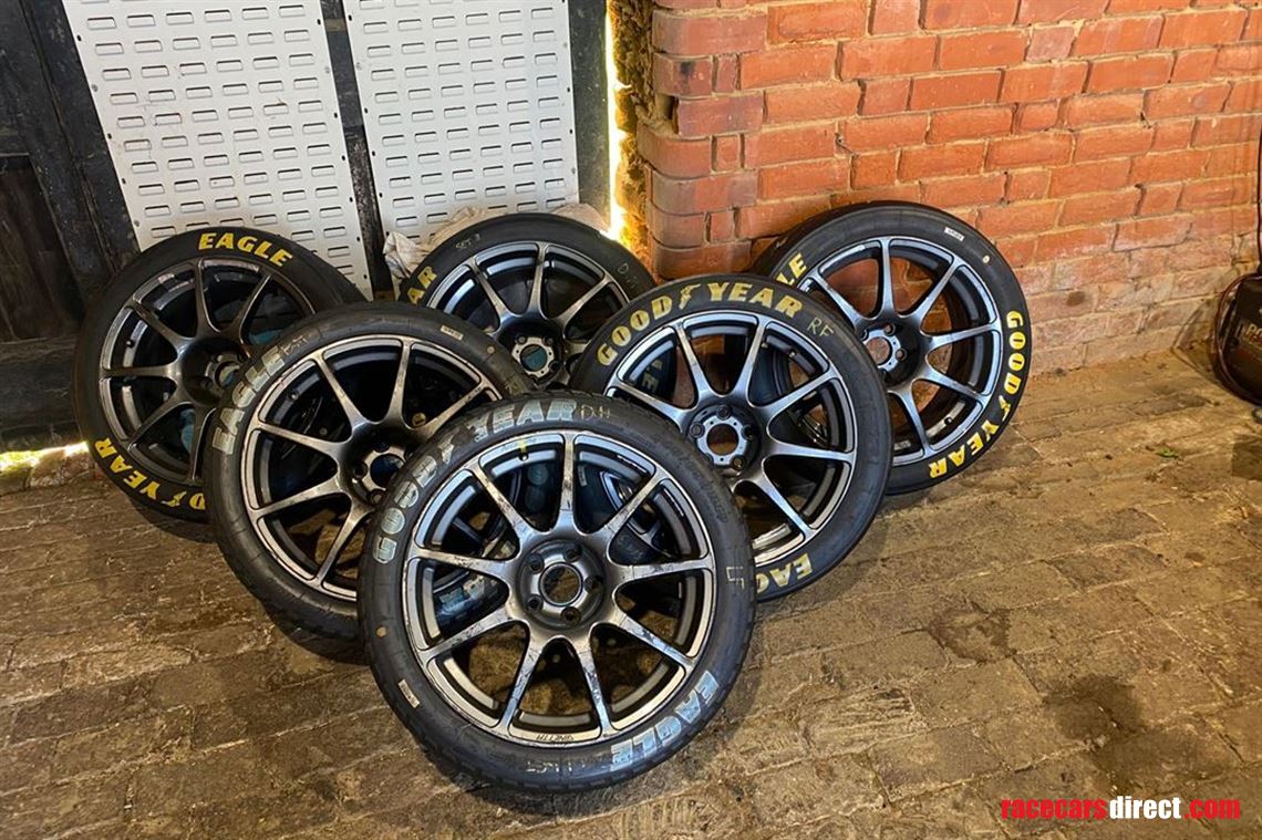 ginetta-g55-super-cup-or-g56-gta-front-wheels