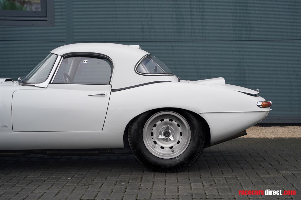 1964-jaguar-e-type-semi-lightweight