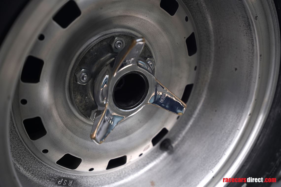 1964-jaguar-e-type-semi-lightweight