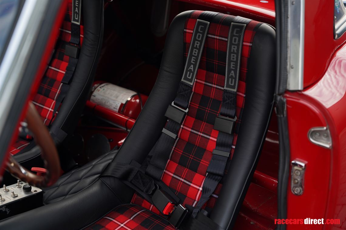 1965-alfa-romeo-giulia-101-spider-veloce