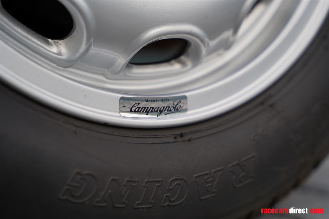 1965-alfa-romeo-giulia-101-spider-veloce