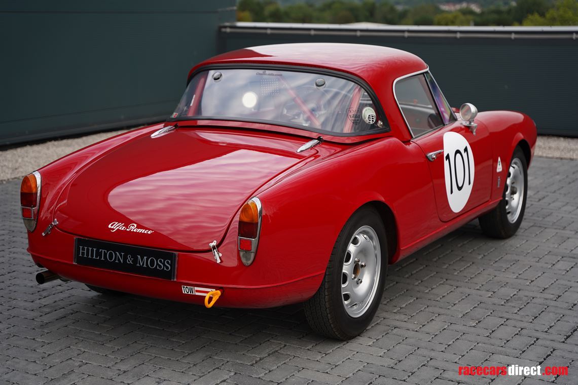 1965-alfa-romeo-giulia-101-spider-veloce