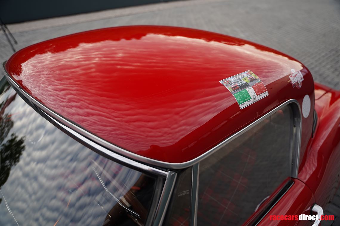 1965-alfa-romeo-giulia-101-spider-veloce