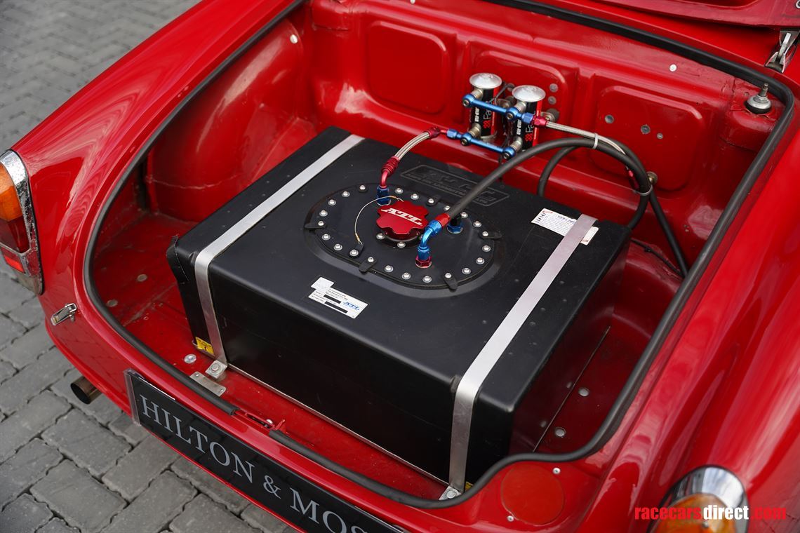 1965-alfa-romeo-giulia-101-spider-veloce