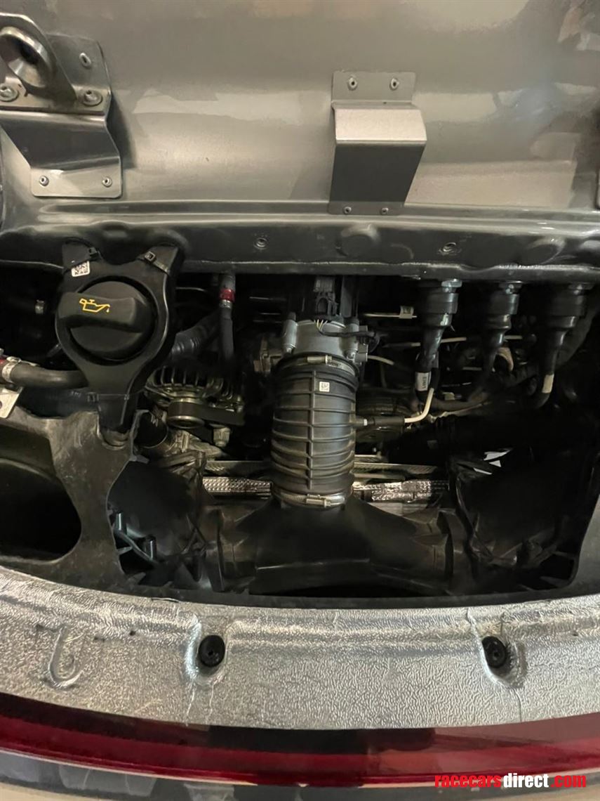 2025-porsche-992-cup-abstc-just-29h-from-new