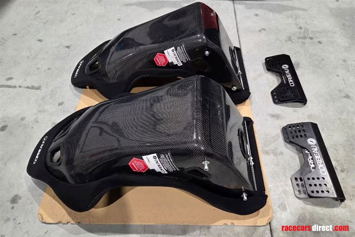corbeau-race-seats