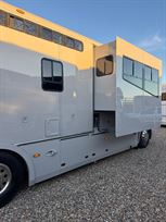 scania-p-series-whittaker-whorsebox