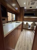 iveco-eurocargo-equicruiser-10-ton