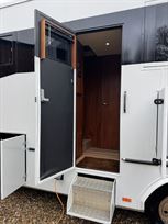 iveco-eurocargo-equicruiser-10-ton