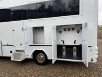 iveco-eurocargo-equicruiser-10-ton