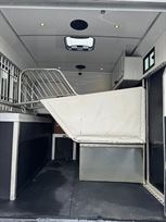 iveco-eurocargo-equicruiser-10-ton