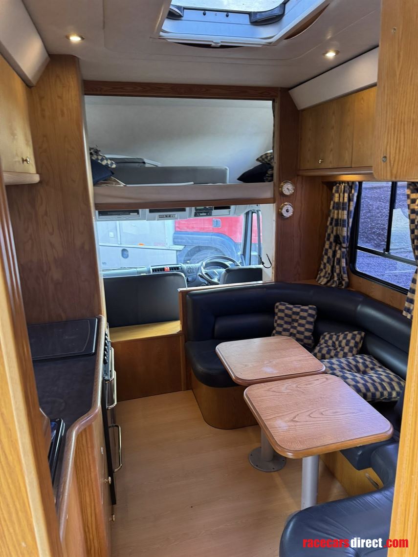 2013-iveco-75-ton-whittaker-coachbuilt-horseb