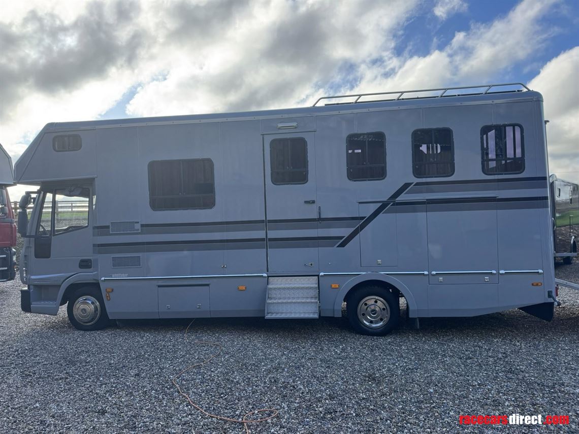 2013-iveco-75-ton-whittaker-coachbuilt-horseb