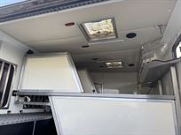 2013-iveco-75-ton-whittaker-coachbuilt-horseb