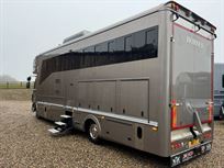 daf-cf-jm-coachbuild-4-horse-slide-out