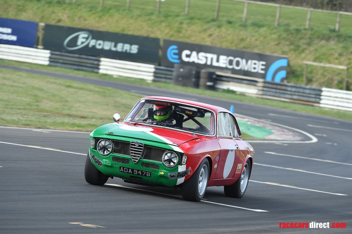 1964-alfa-romeo-giulia-sprint-gt-20-rhd-race