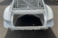 porscher-997-gt3-bare-chassis-with-roll-cage