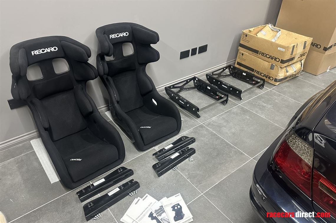 recaro-p-1300-gt-seats-and-adapters-in-date