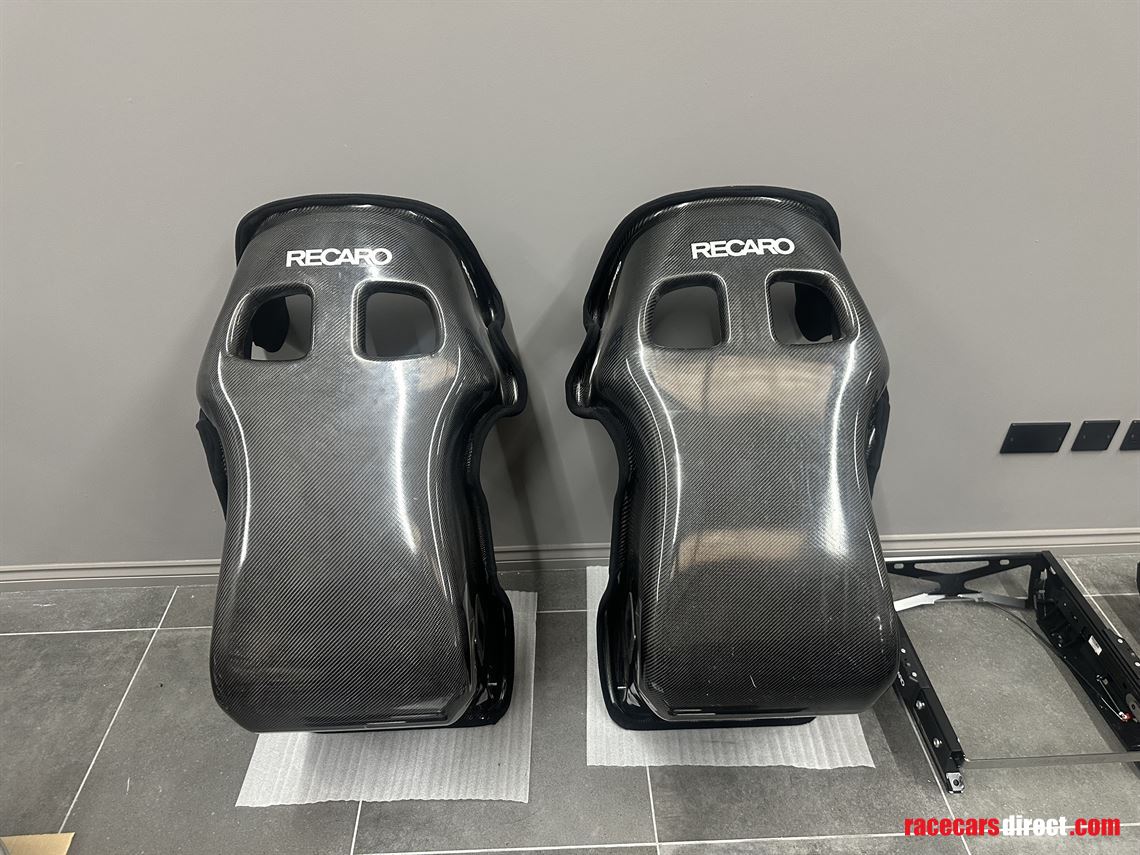 recaro-p-1300-gt-seats-and-adapters-in-date