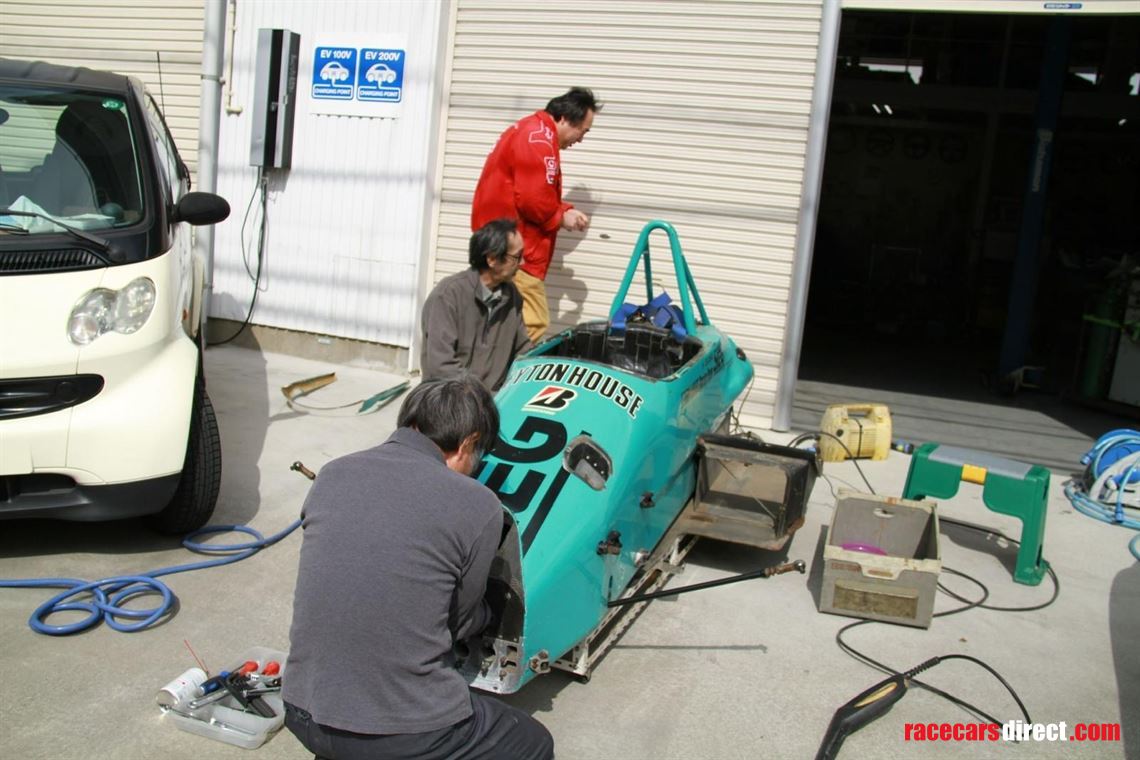 1998-leyton-house-march-88b-013-race-car