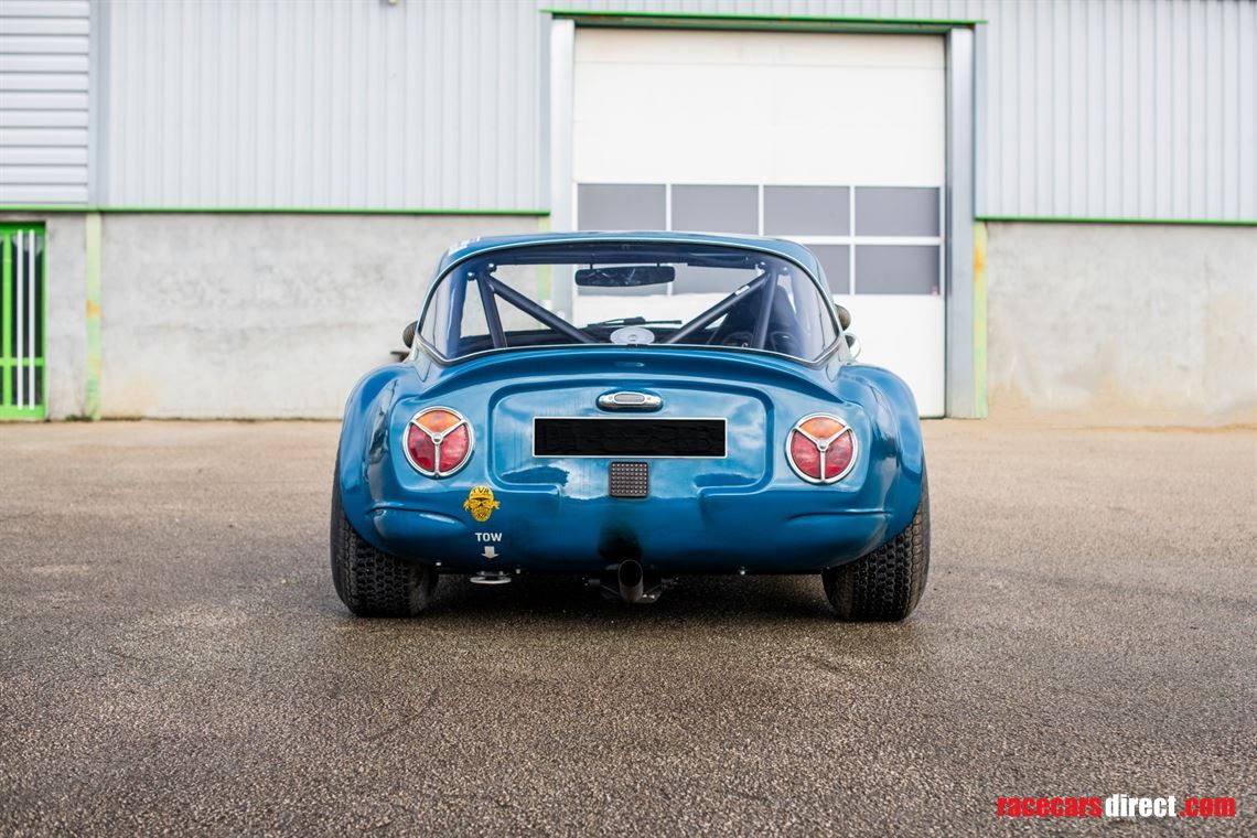 1965-tvr-griffith-400-by-nigel-reuben