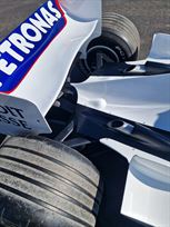 bmw-sauber-f1-show-car-2008