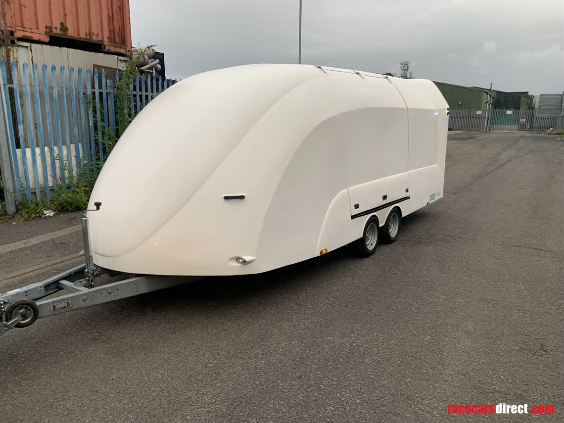 buying-all-enclosed-race-shuttles-trailers