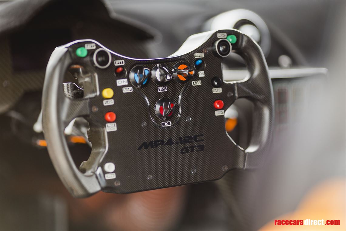 mclaren-mp4-12c-gt3