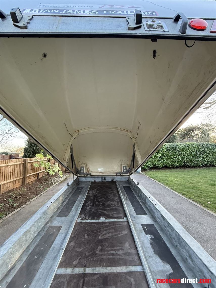 brian-james-rs2-race-shuttle-car-transporter