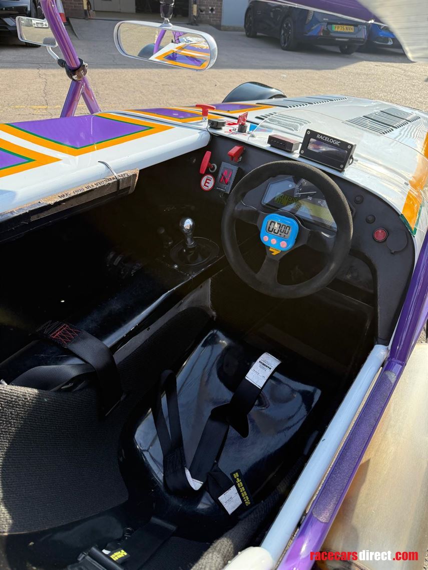 caterham-420r-race-car---including-race-entri