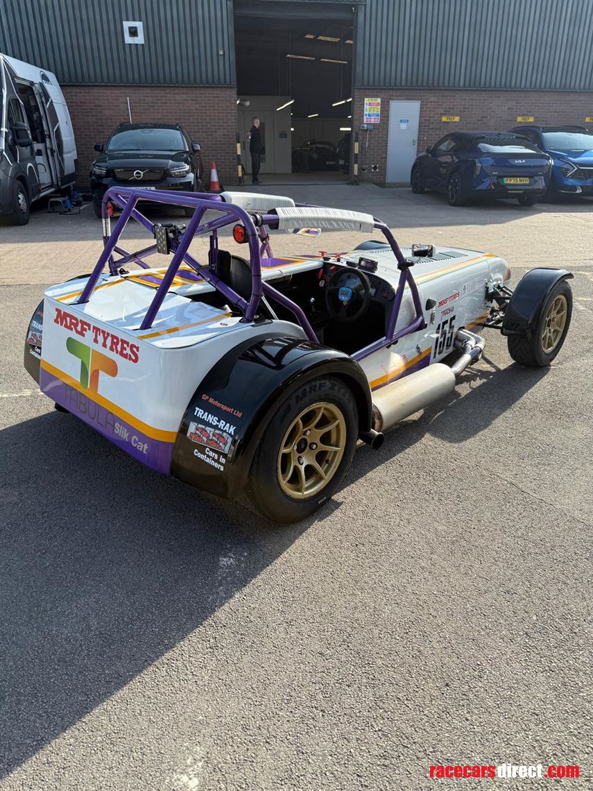 caterham-420r-race-car---including-race-entri