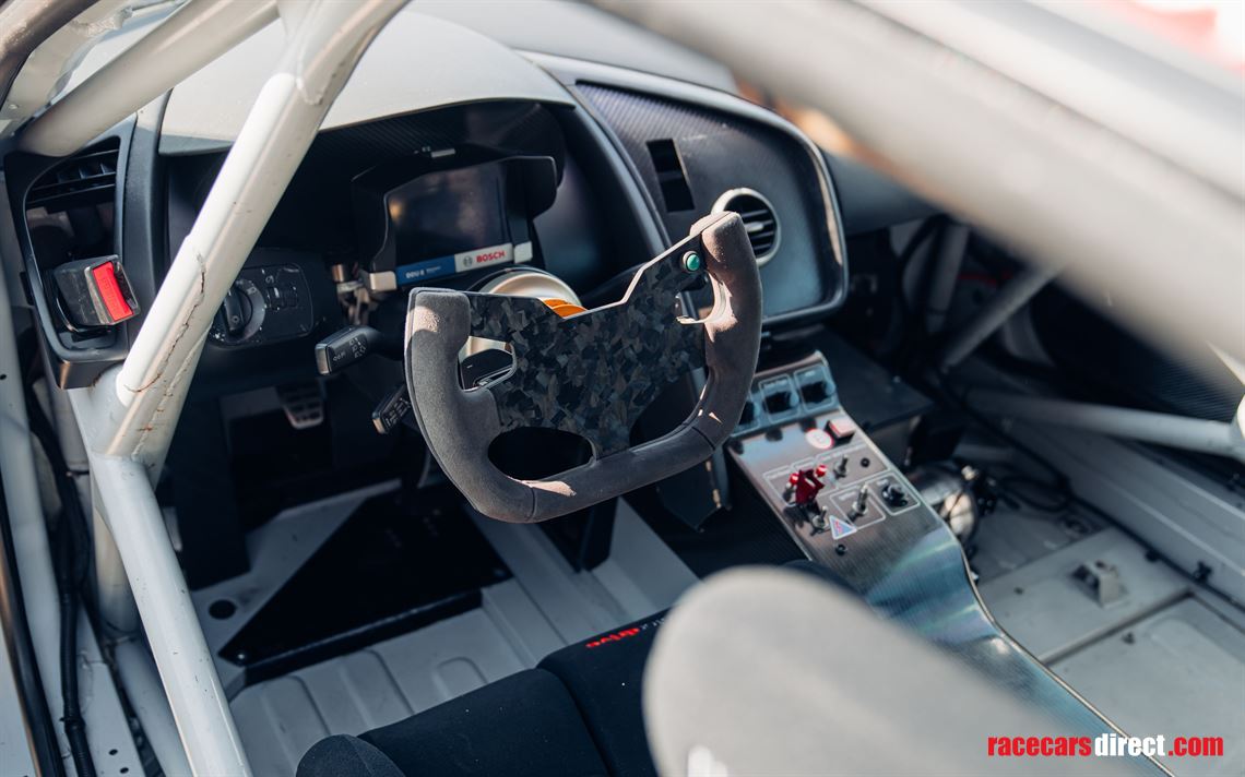 2011-audi-r8-lms-gt3