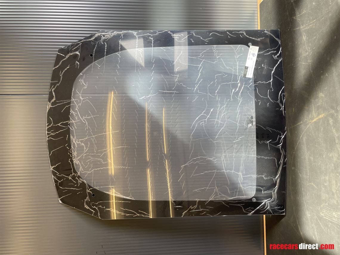 ferrari-458-challenge-windscreen-rear-screen