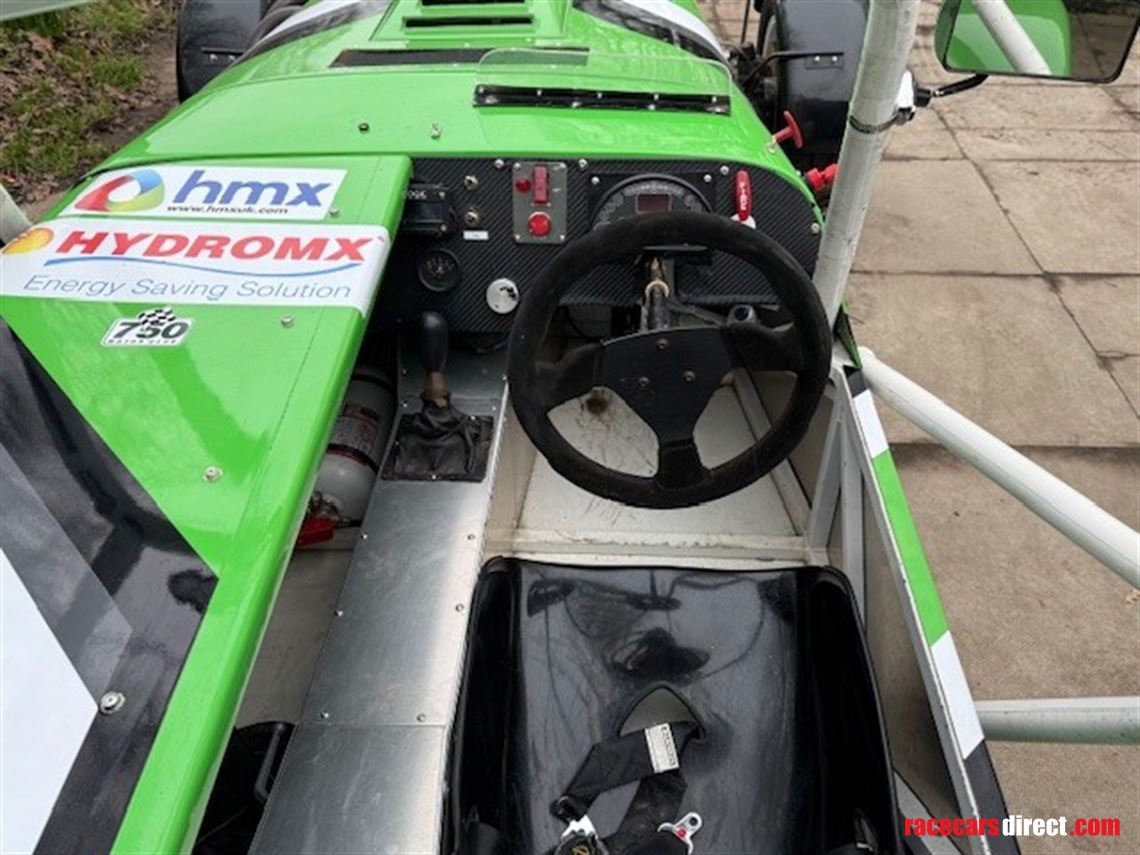 ma7da-seven-race-car