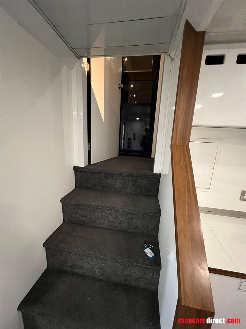 brooklandspeed-race-trailer