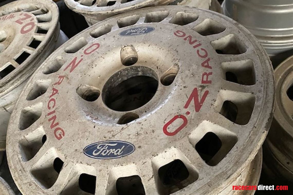 4x-ford-focus-wrc-wheels