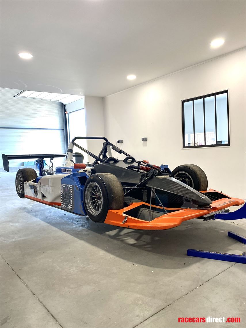 ligier-js53-carbone-chassis-n1-travaux-a-prev