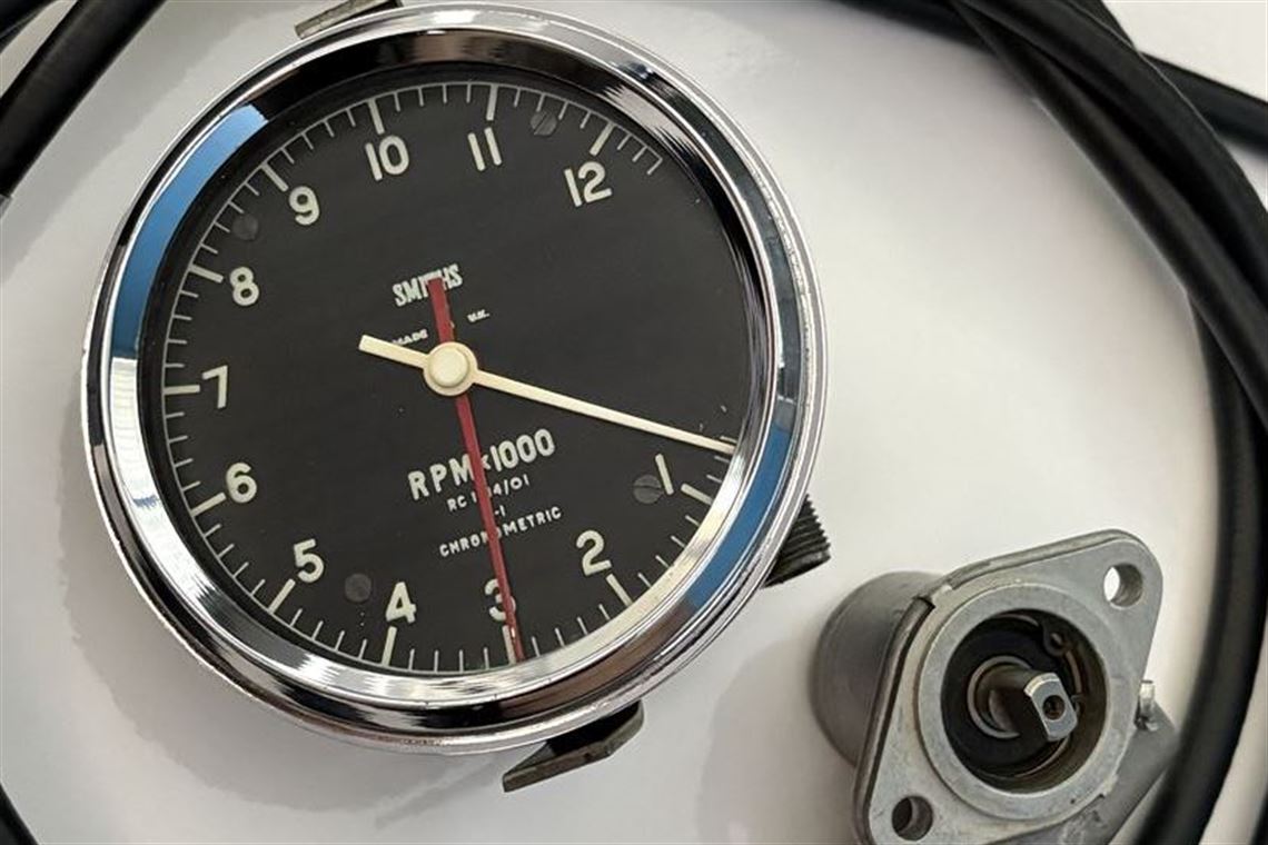 smiths-12k-tell-tale-rev-counter-cable-drive