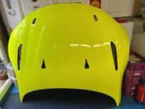 aston-martin-gt4-bonnet