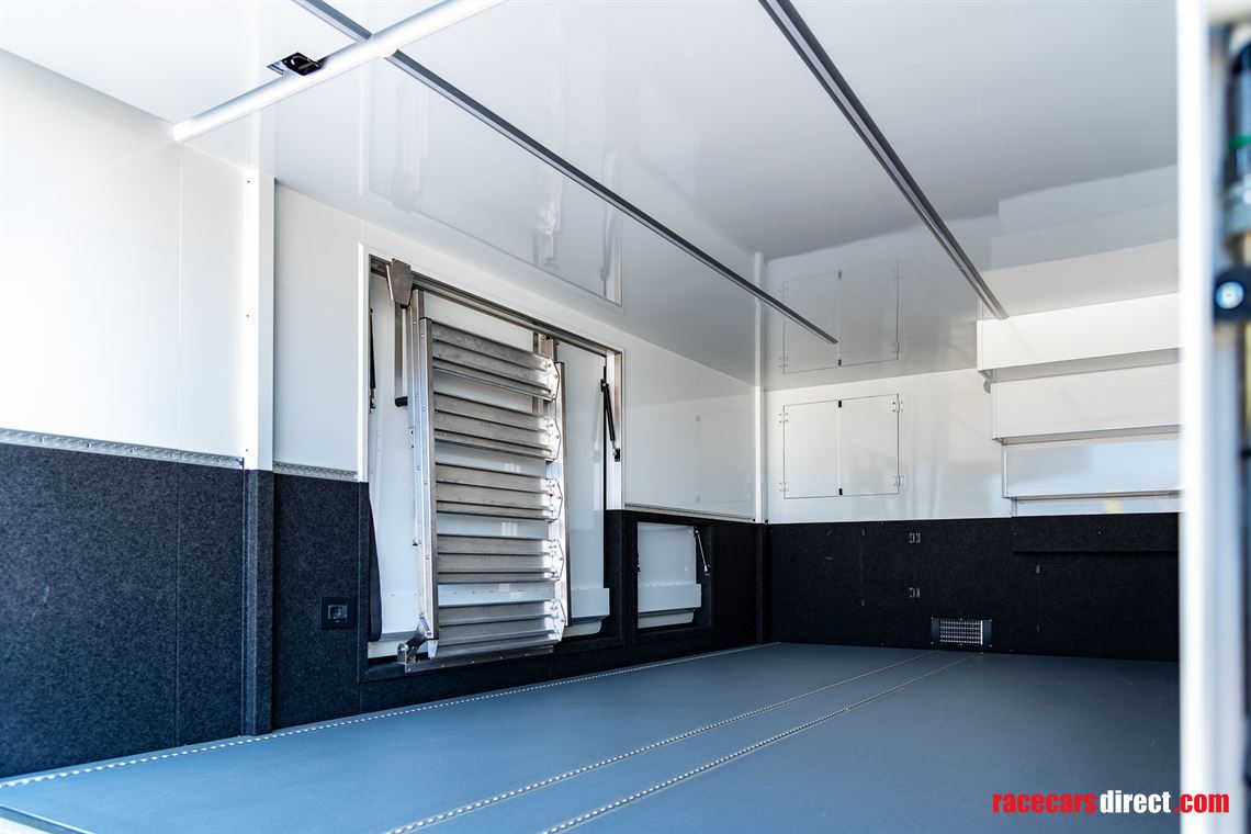 krismar-motorhome-on-volvo-fh500-chassis