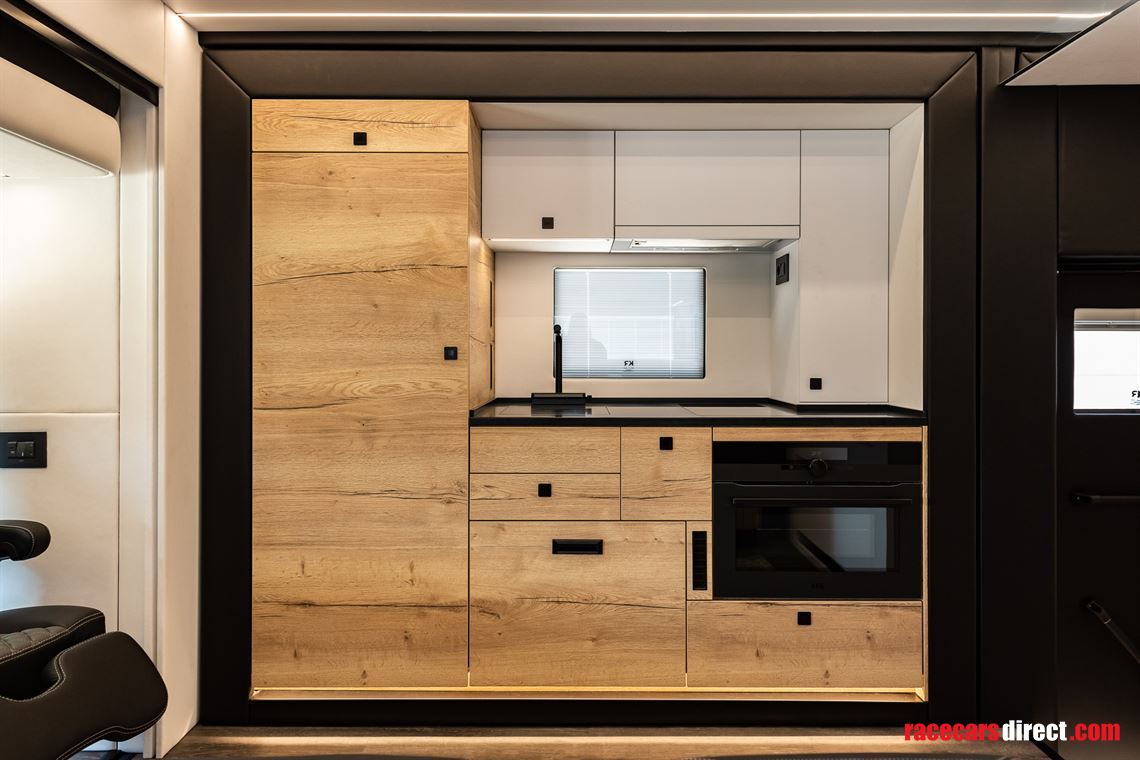 krismar-motorhome-on-volvo-fh500-chassis