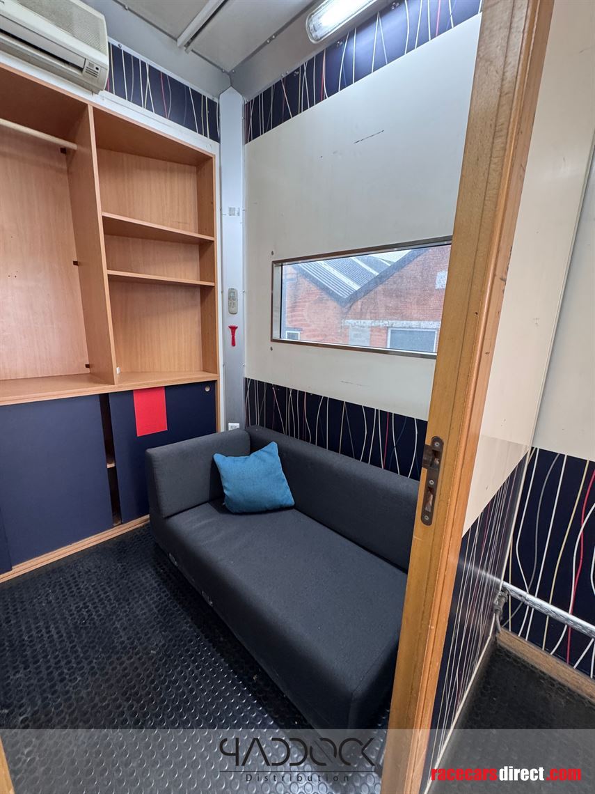 racing-trailer-chereau-ex-aston-martin-team-i