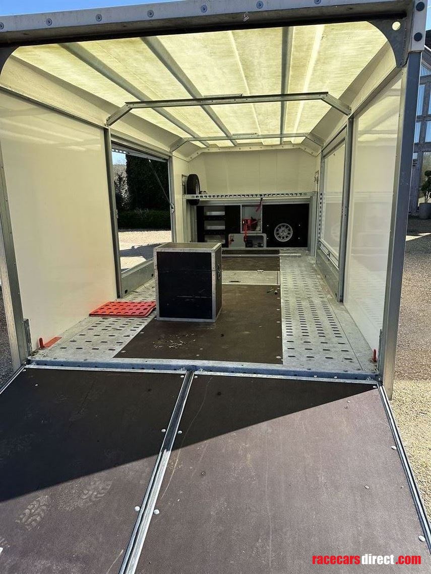 brian-james-trailer-55x21