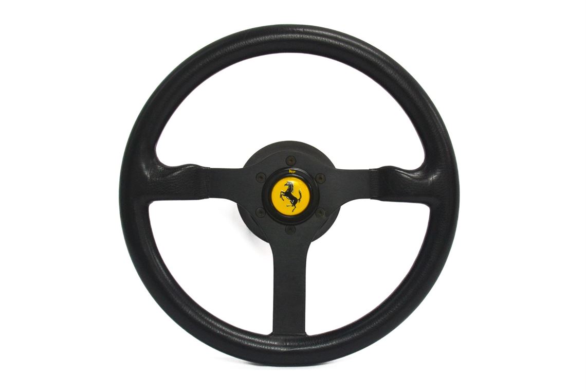 f40-steering-wheel