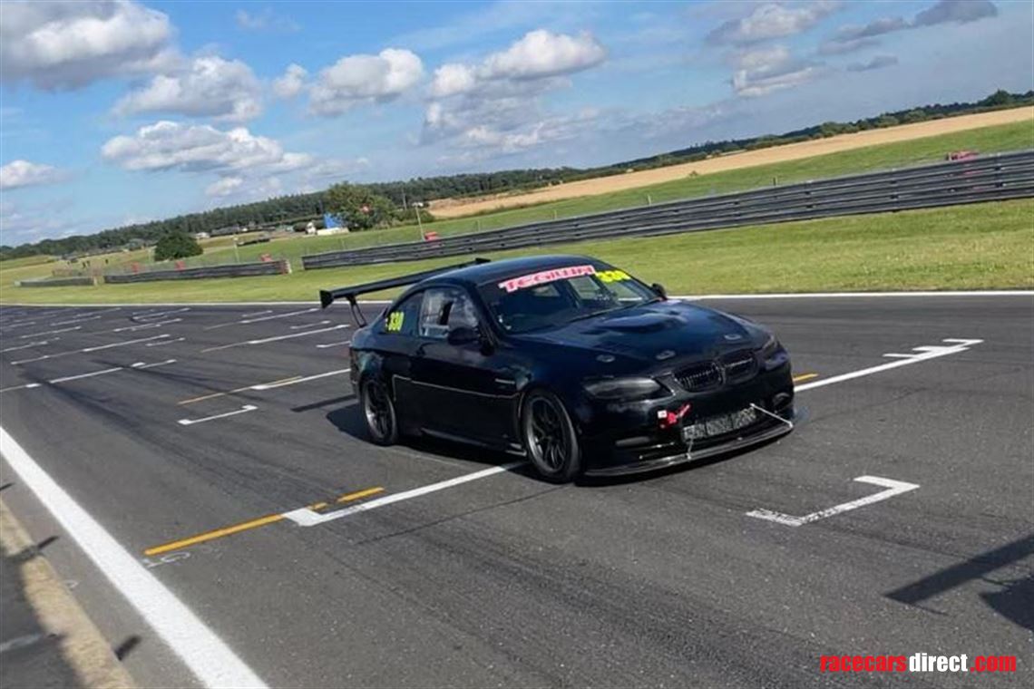 bmw-e92-m3-race-car---race-ready