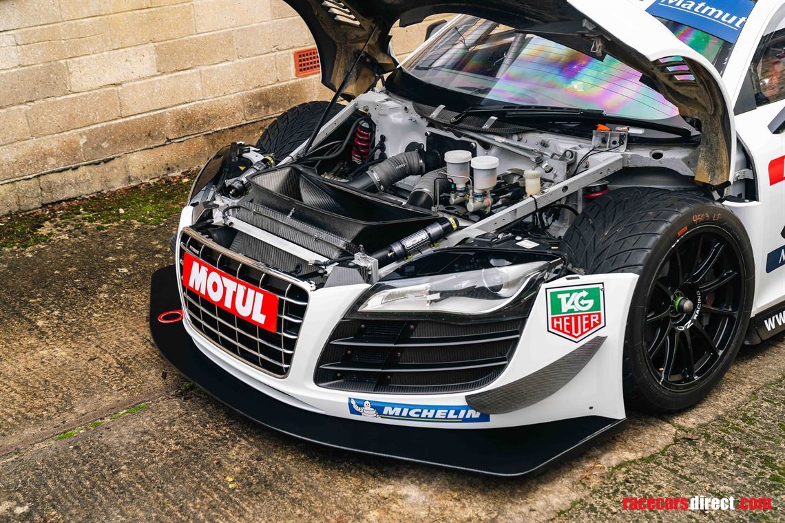 2010-audi-r8-lms-ultra-gt3